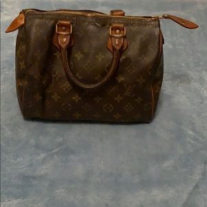 Authentic Vintage Louis Vuitton speedy 25